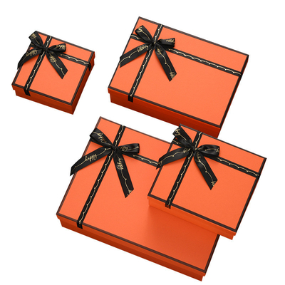 Caixa de presente de papel luxuosa de empacotamento da caixa atual da caixa do cartão com curva para o vestuário