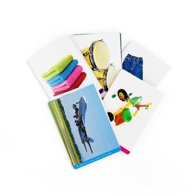 Cartões de jogo personalizados Cartões de jogo de tabuleiro brilhante Cartões de jogo de impressão Cartões flash para crianças Com embalagem de caixas de papelão